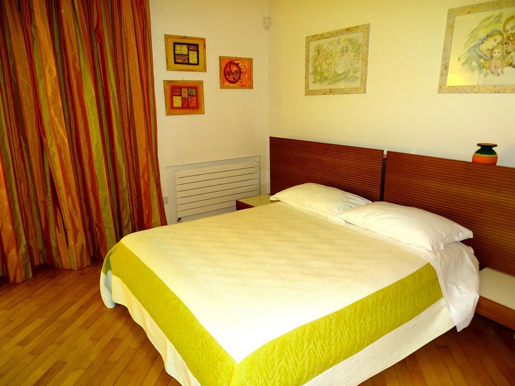 Villa Gioia Rooms Монтегранаро Экстерьер фото