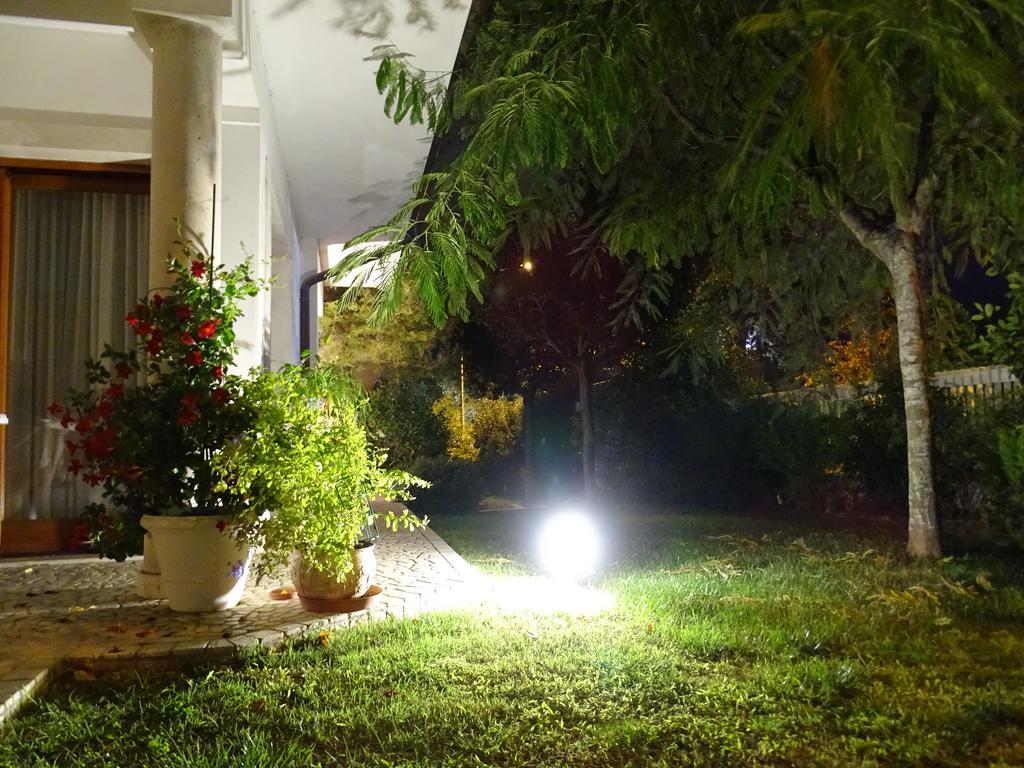 Villa Gioia Rooms Монтегранаро Экстерьер фото