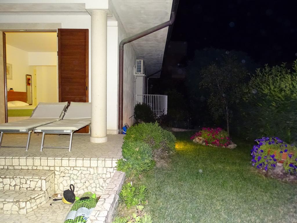 Villa Gioia Rooms Монтегранаро Экстерьер фото