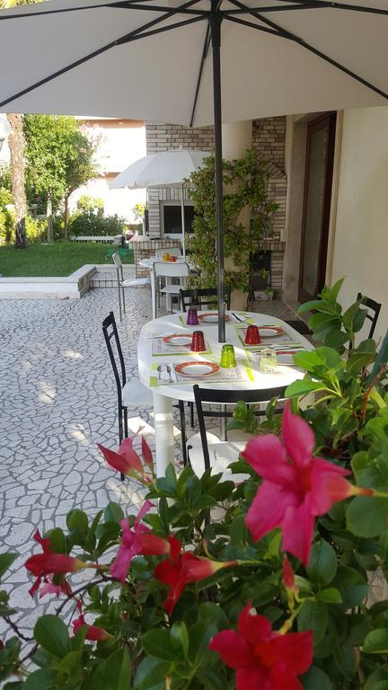 Villa Gioia Rooms Монтегранаро Экстерьер фото