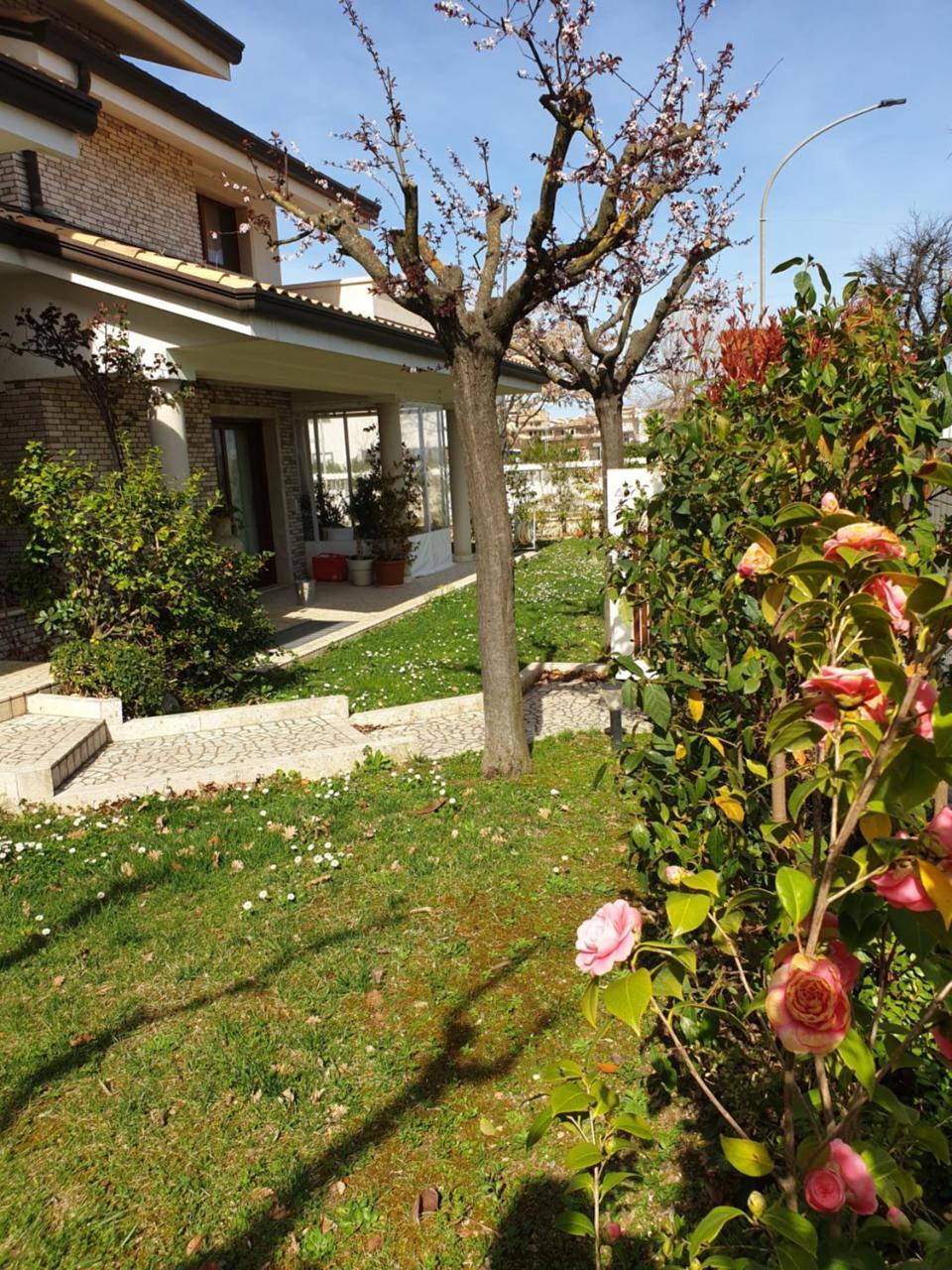 Villa Gioia Rooms Монтегранаро Экстерьер фото